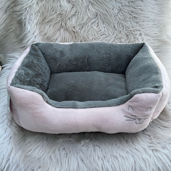 WHISKER CITY “Cuddler” Cozy Cat Bed, Pet Bed UNISEX NWT - Picture 1 of 11